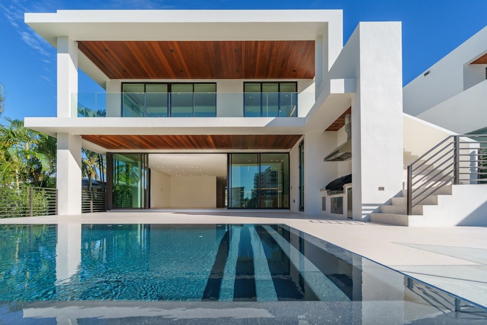 Marina Vista Signature Residence