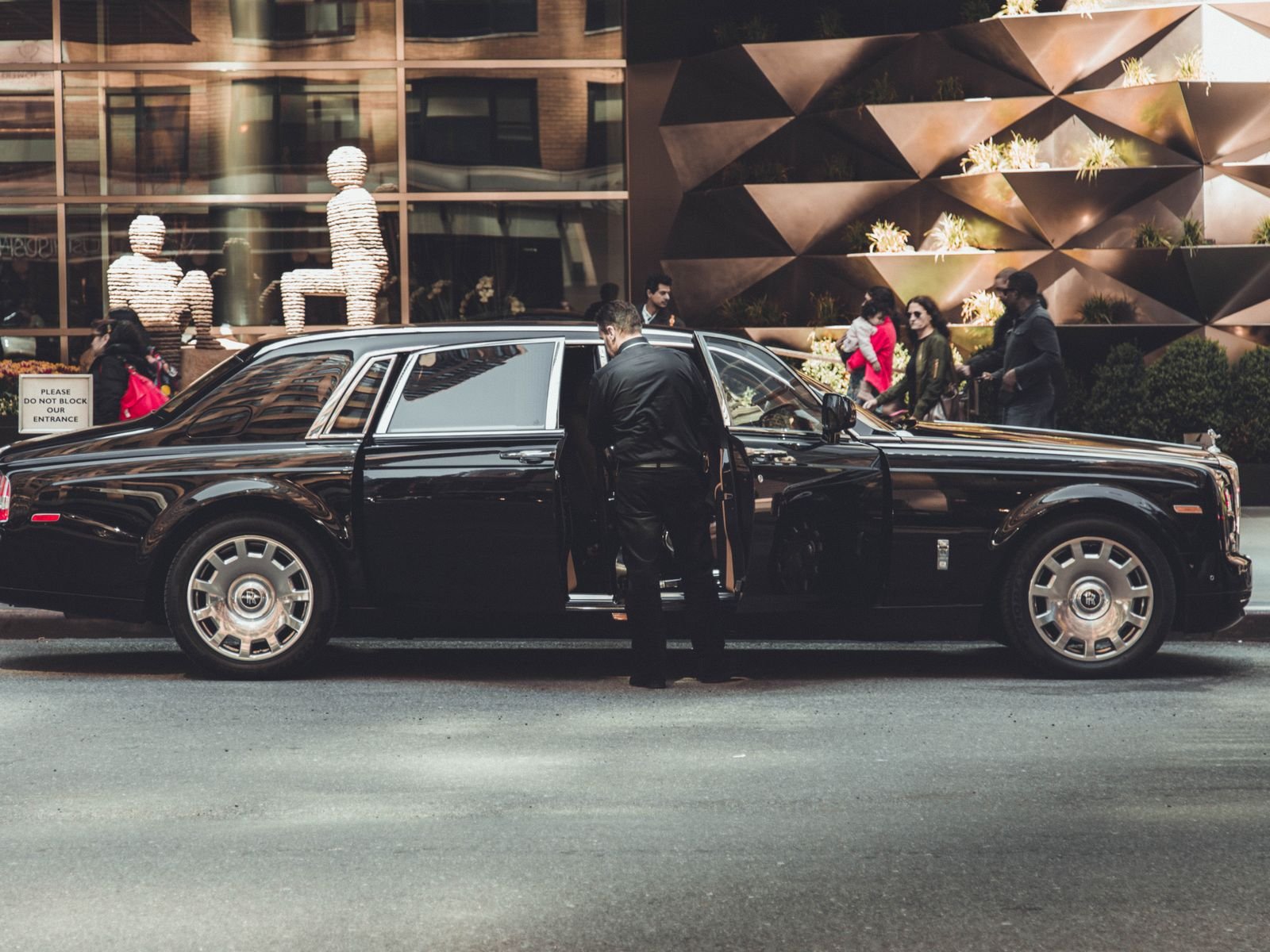 Airport Transfers &amp; Car Rental